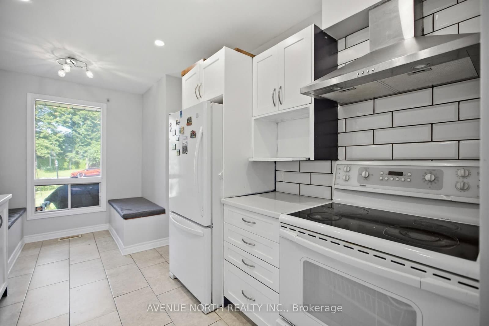 6 WOLFGANG Drive, Nepean, ON — photo 17