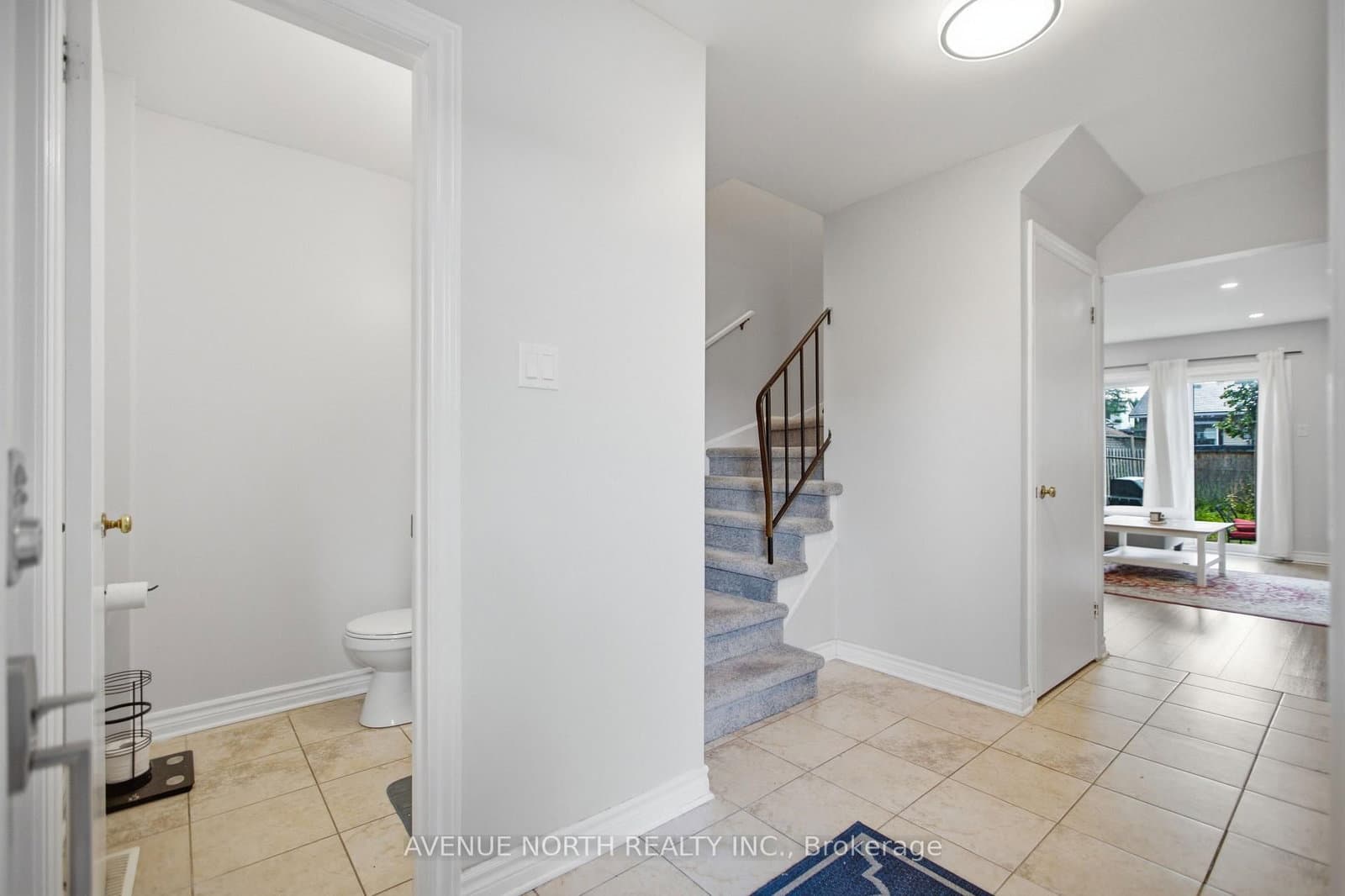 6 WOLFGANG Drive, Nepean, ON — photo 8