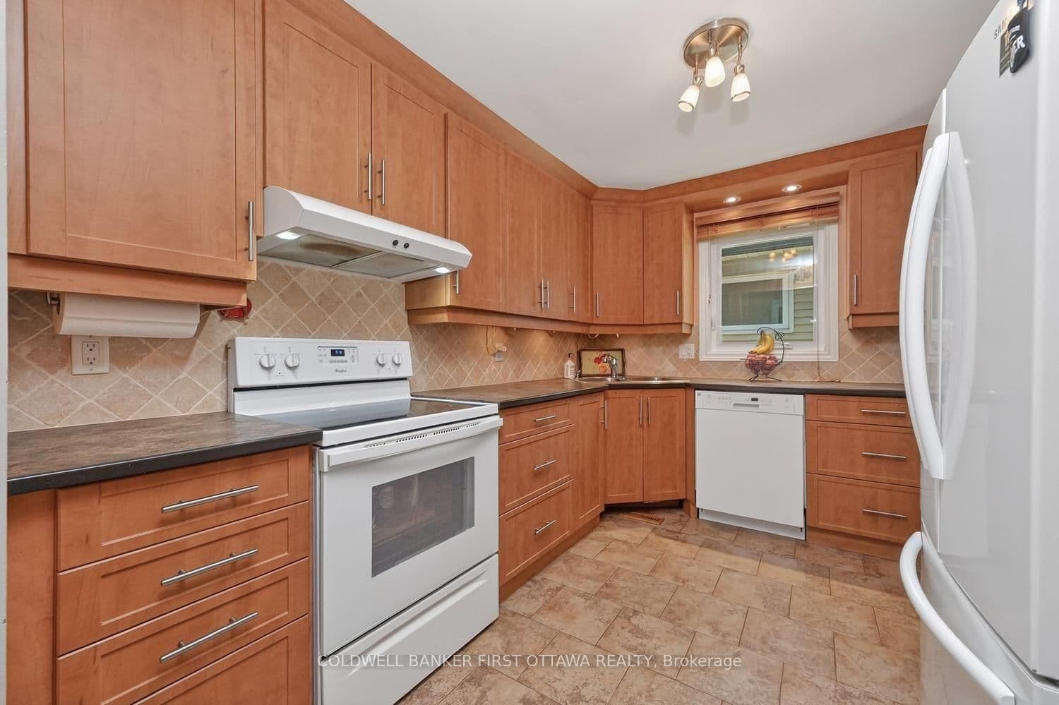 1528 Brookmill Lane, Ottawa, ON — photo 9