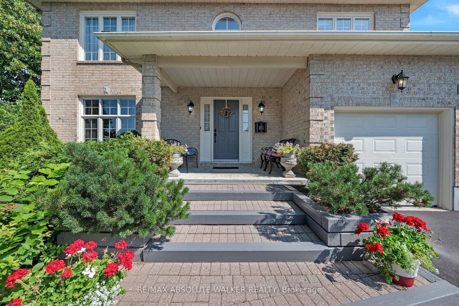 30 Elderwood Trail, Ottawa, ON — photo 2