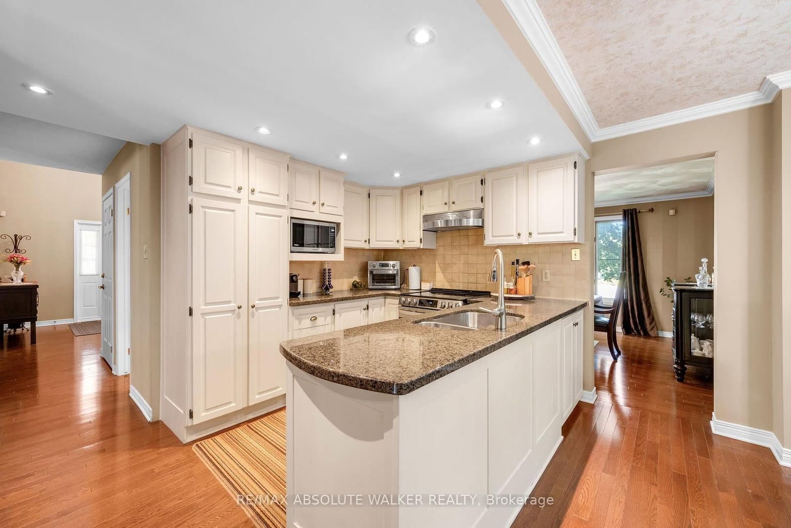 30 Elderwood Trail, Ottawa, ON — photo 7