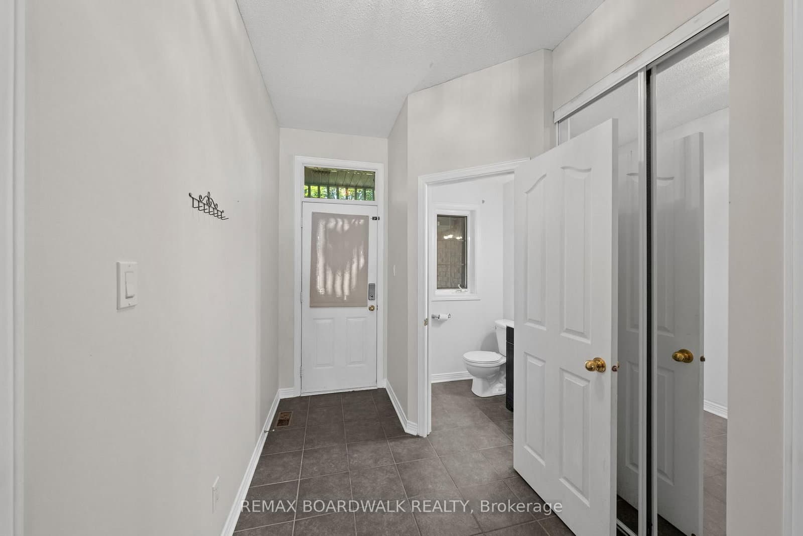 50 Gray Crescent, Ottawa, ON — photo 3
