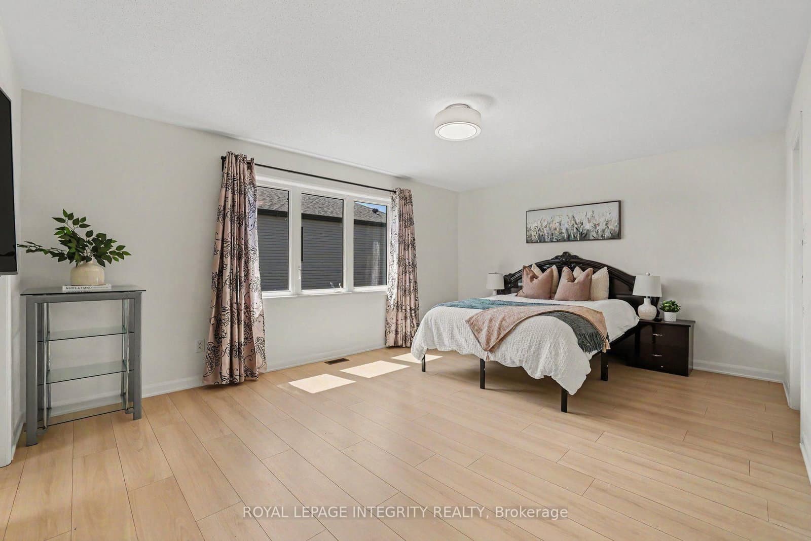 301 Cloyne Crescent, Ottawa, ON — photo 12