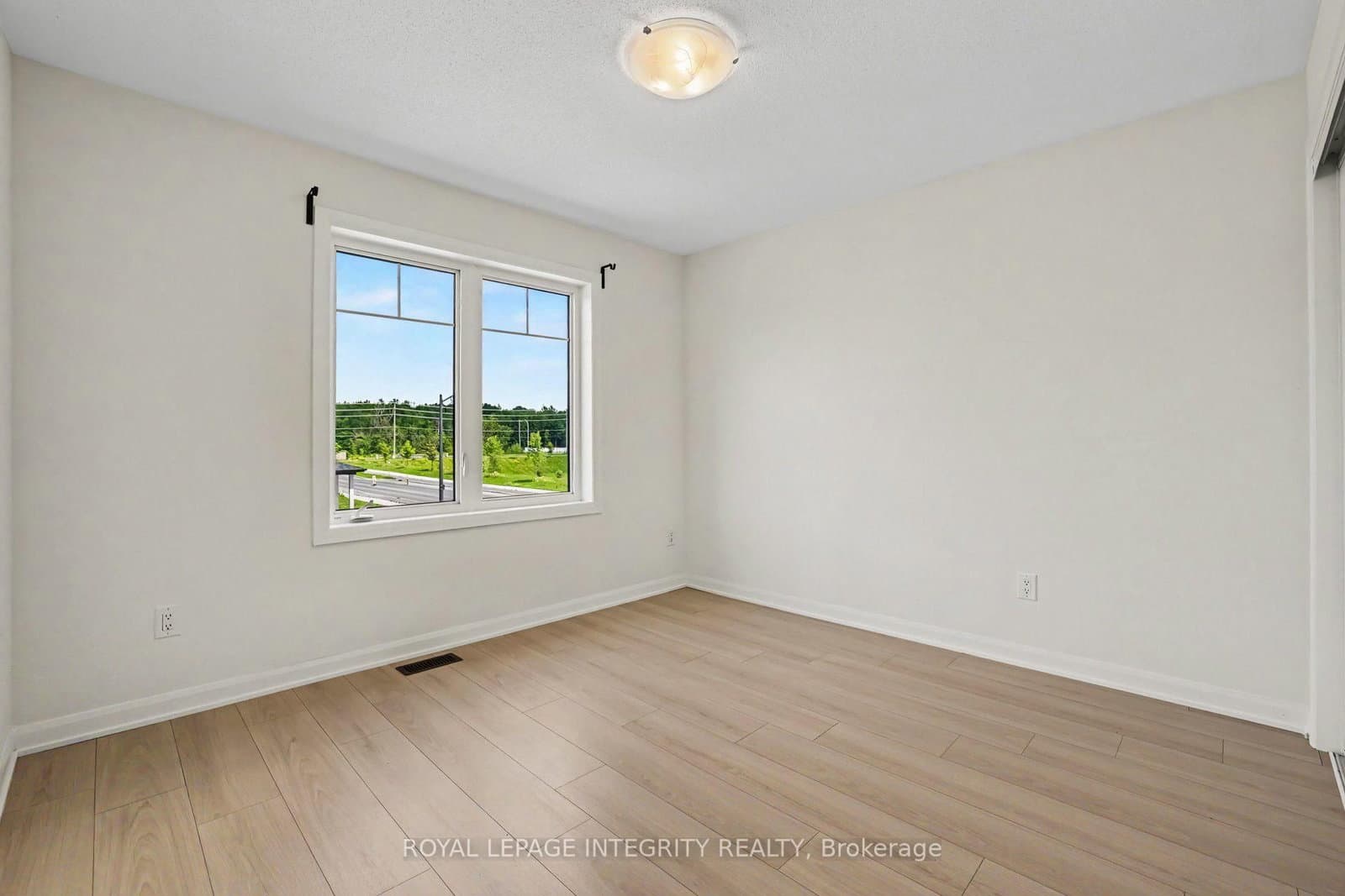 301 Cloyne Crescent, Ottawa, ON — photo 15