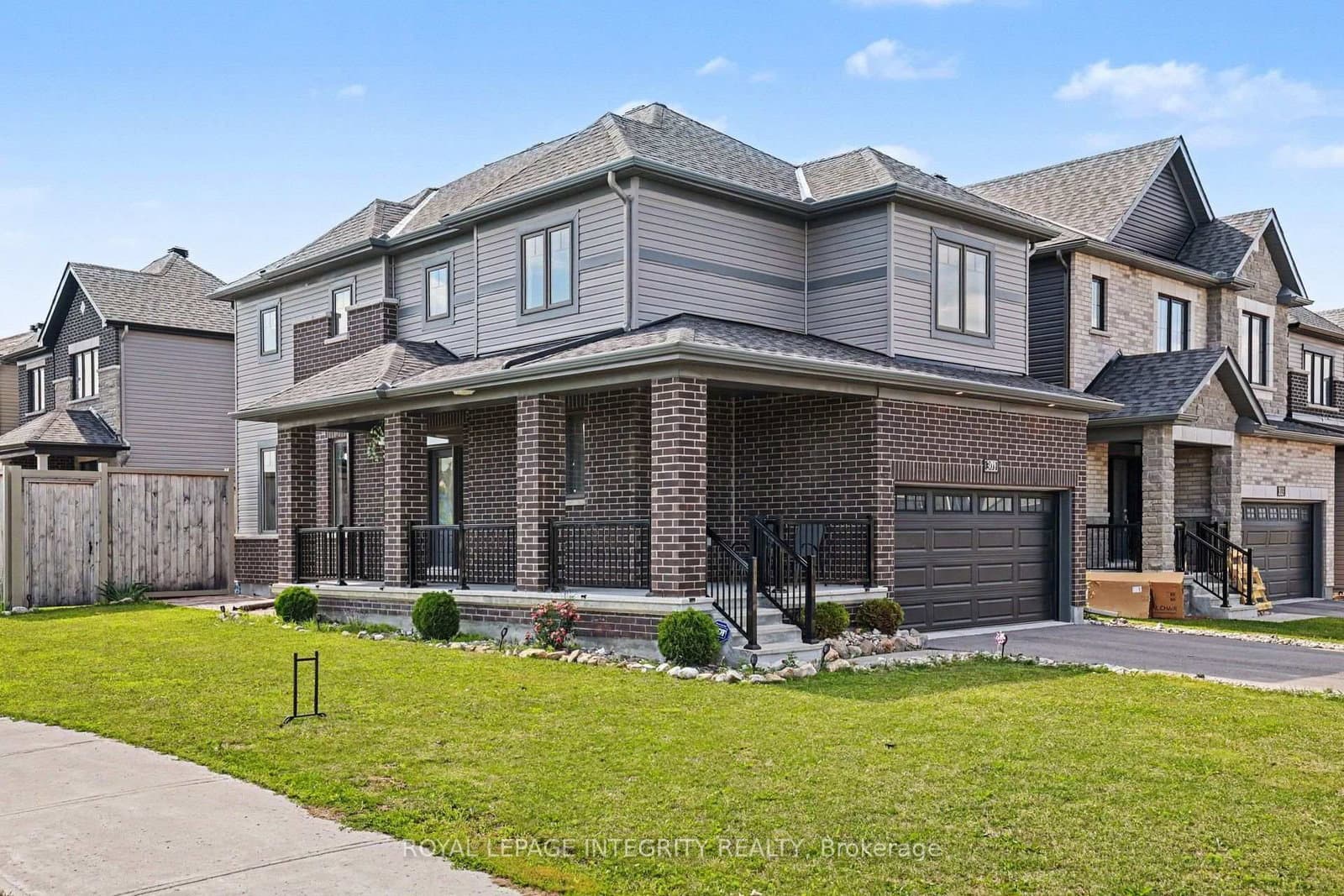 301 Cloyne Crescent, Ottawa, ON — photo 2