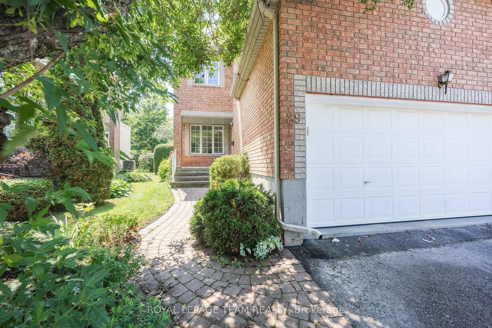 29 Keno Way, Kanata, ON — photo 2