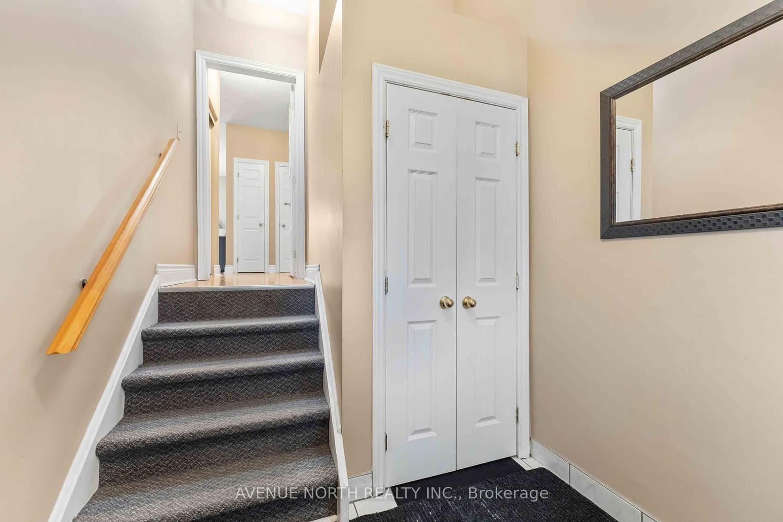 6803 Barsona Place, Ottawa, ON — photo 4