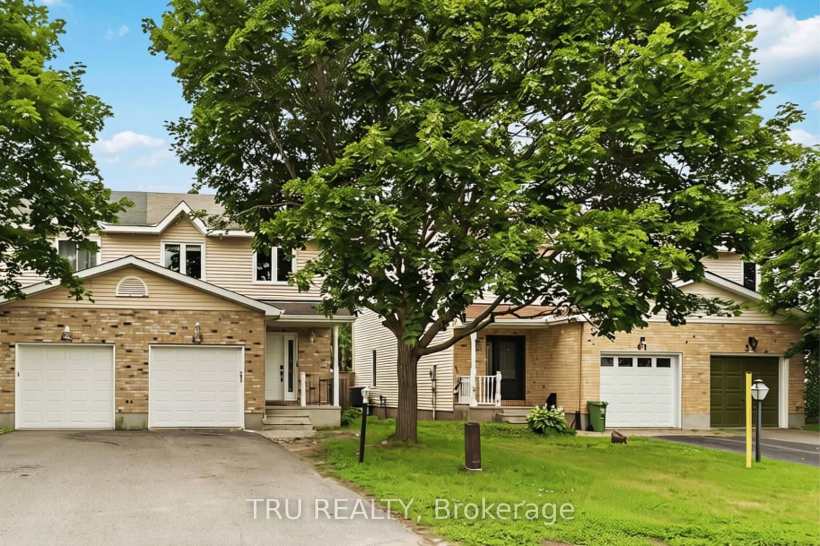 43 Kathleen Crescent, Stittsville, ON — photo 1