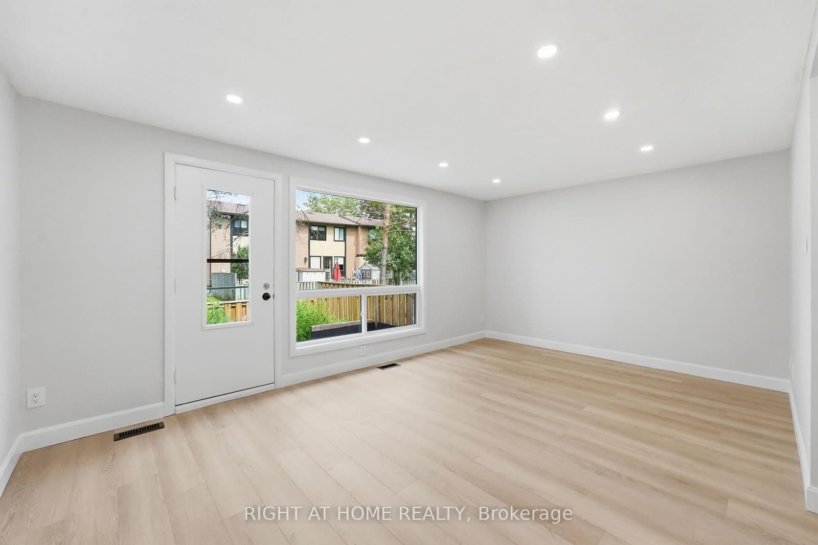 3 - 7874 Jeanne D'arc Boulevard, Ottawa, ON — photo 11