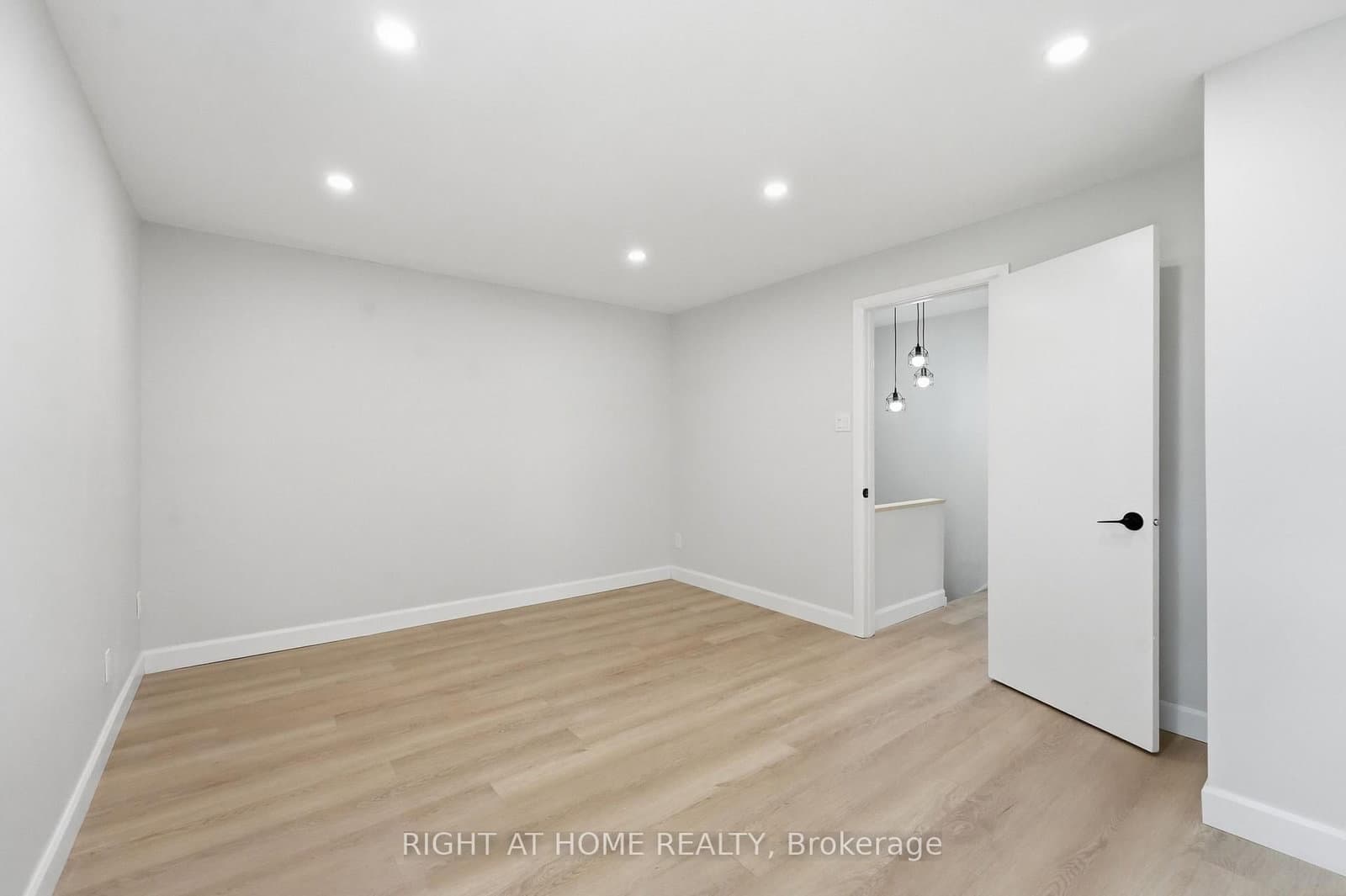 3 - 7874 Jeanne D'arc Boulevard, Ottawa, ON — photo 15