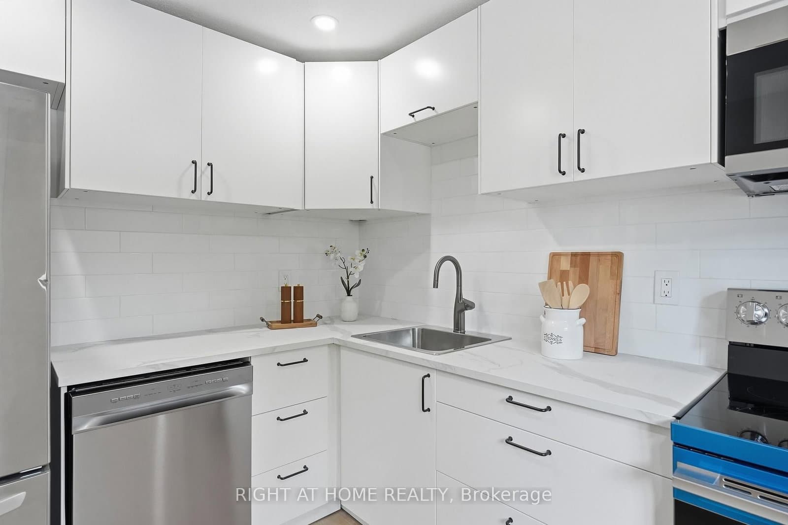 3 - 7874 Jeanne D'arc Boulevard, Ottawa, ON — photo 5