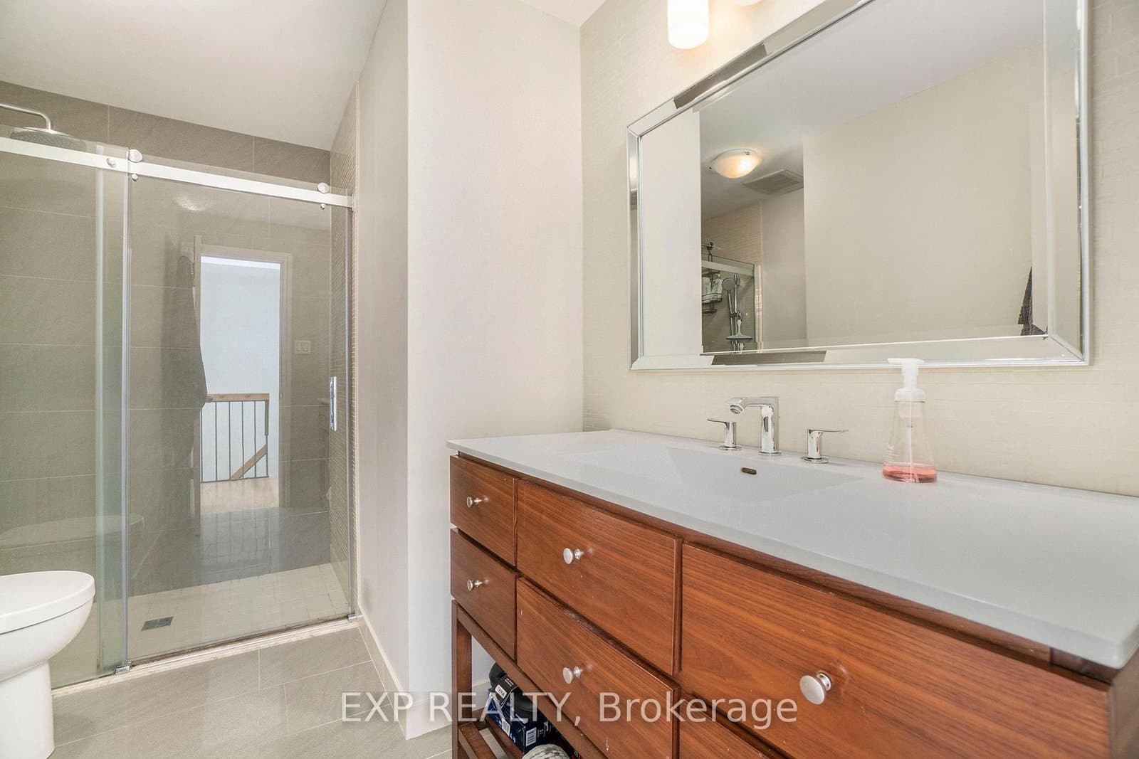6667 Bilberry Drive, Ottawa, ON — photo 10