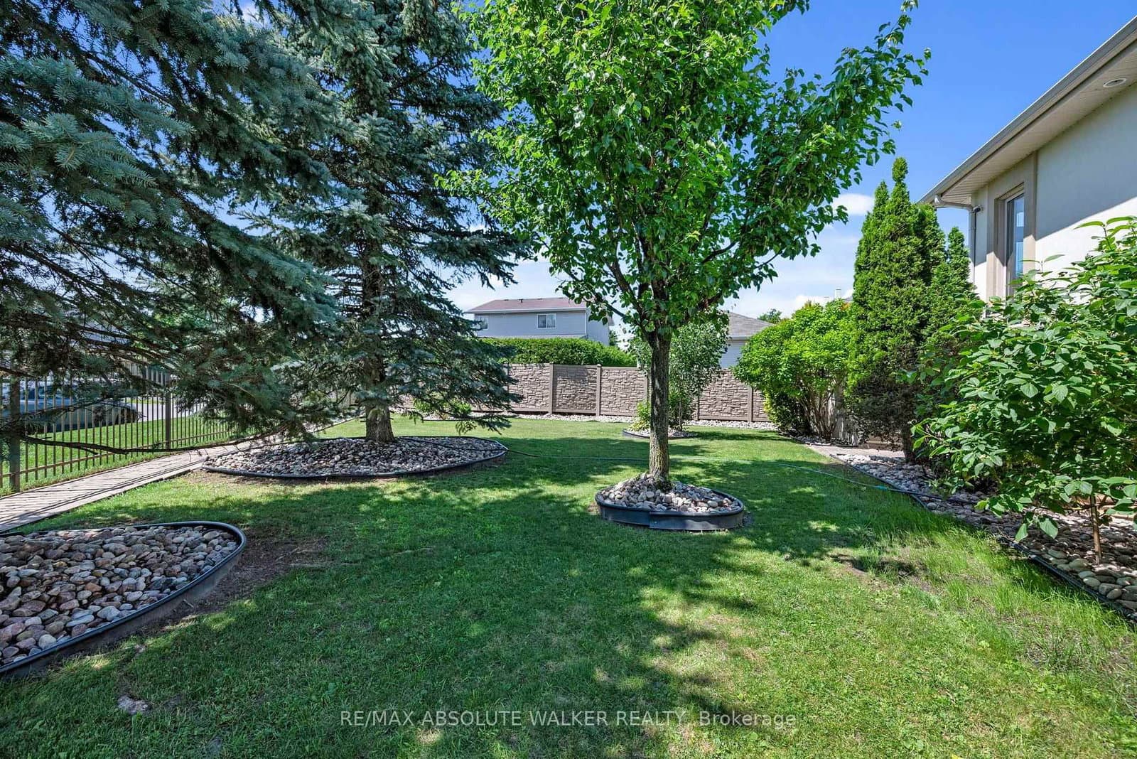 667 Everlasting Crescent, Ottawa, ON — photo 40