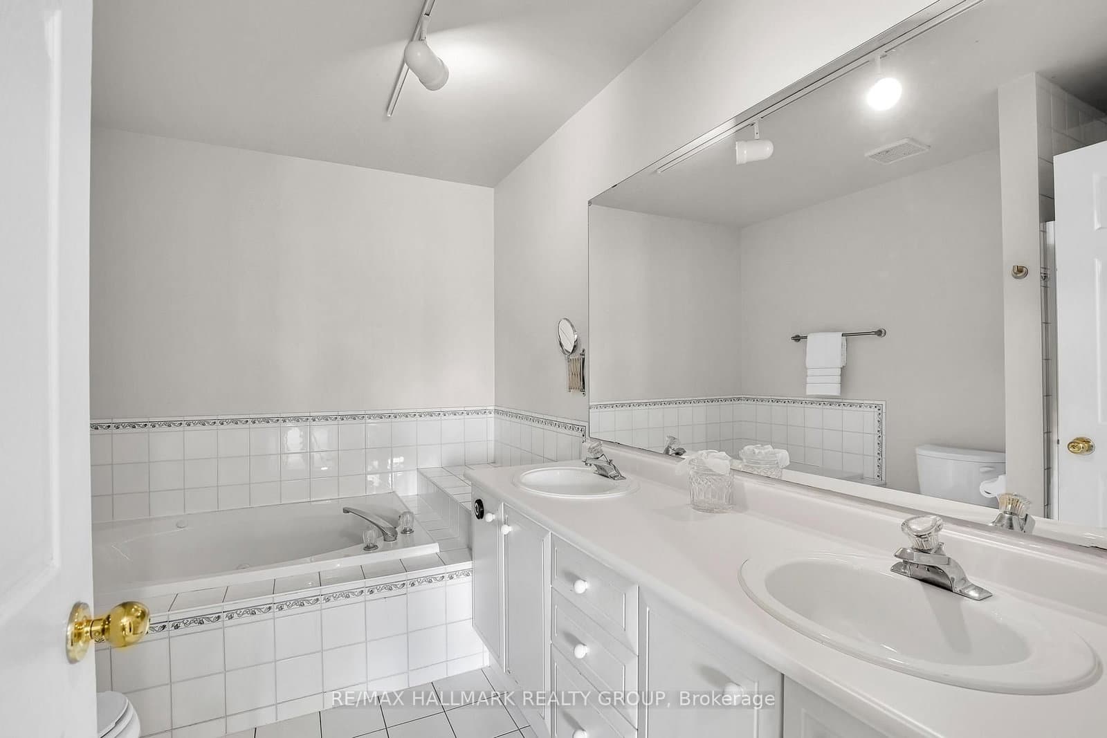 49B First Avenue, Ottawa, ON — photo 18