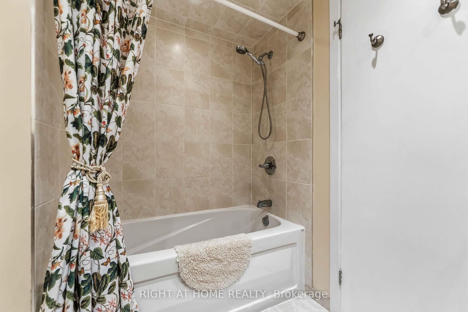 F - 12 Offenbach Lane, Ottawa, ON — photo 15