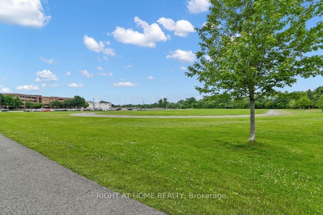 99 Craig Henry Drive, Ottawa, ON — photo 24