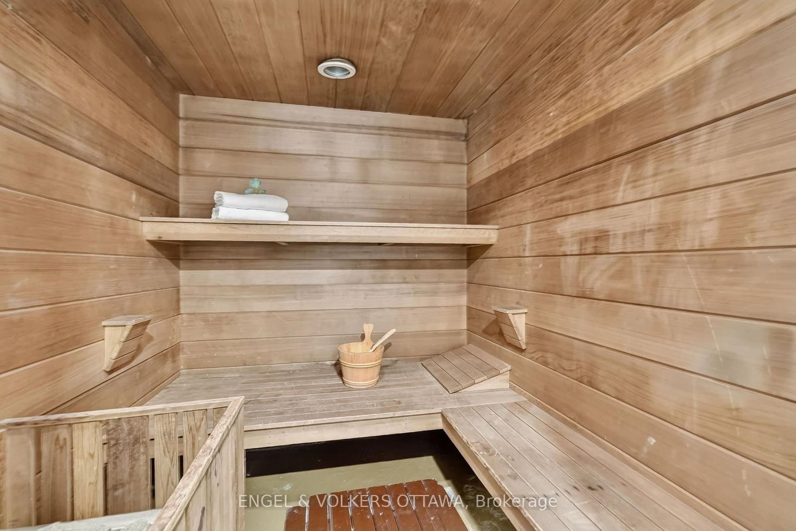 1907 Fairmeadow Crescent, Ottawa, ON — photo 37