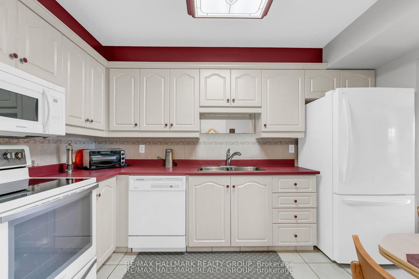 401 - 200 Lafontaine Avenue, Ottawa, ON — photo 11