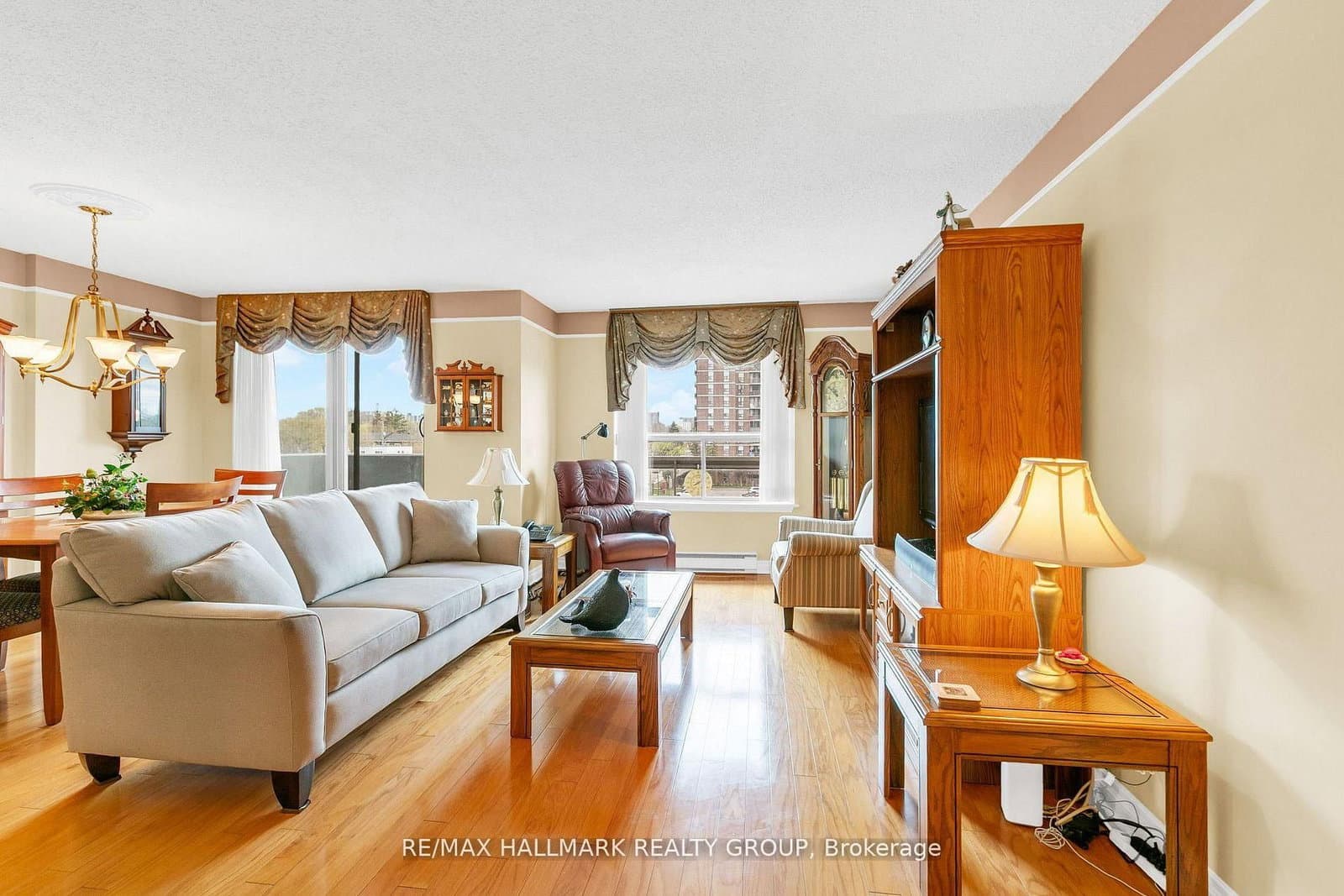 401 - 200 Lafontaine Avenue, Ottawa, ON — photo 5