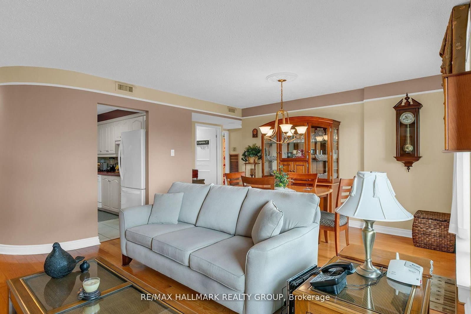 401 - 200 Lafontaine Avenue, Ottawa, ON — photo 7