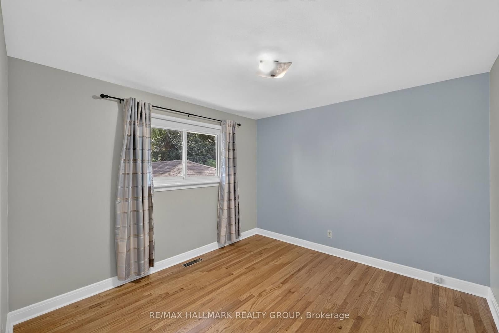 859 Duberry Street, Ottawa, ON — photo 17
