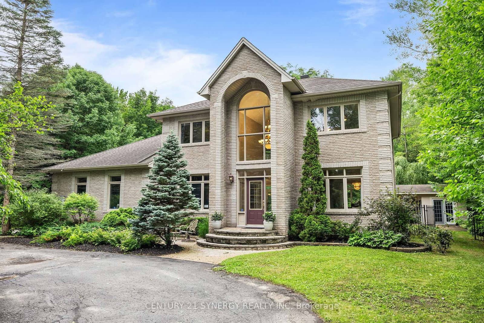 5835 Knights Drive, Ottawa, ON — photo 1