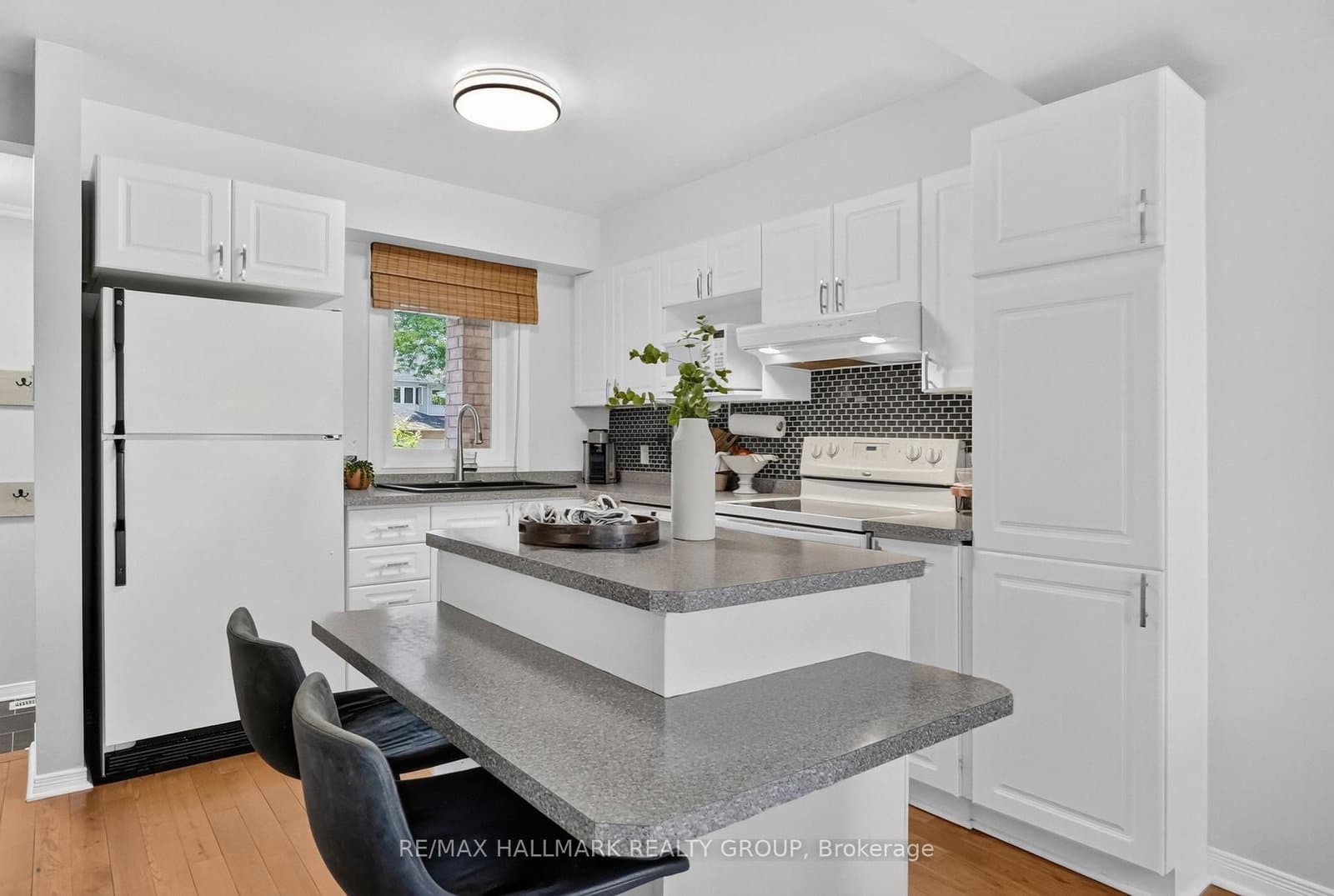 433 Lawler Crescent, Ottawa, ON — photo 5