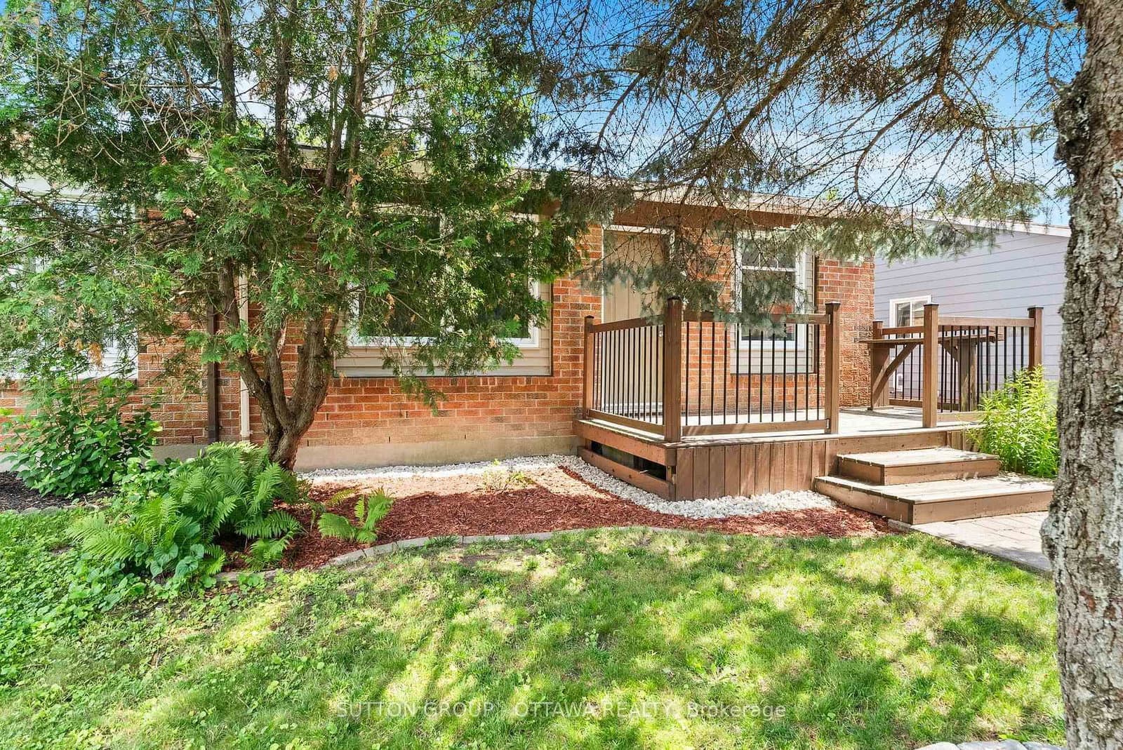 20 Spearman Lane, Kanata, ON — photo 2
