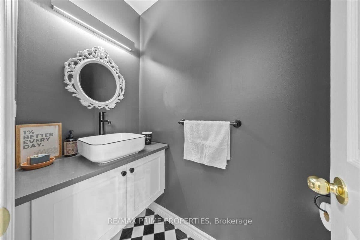 236 Bruyere Street, Ottawa, ON — photo 9
