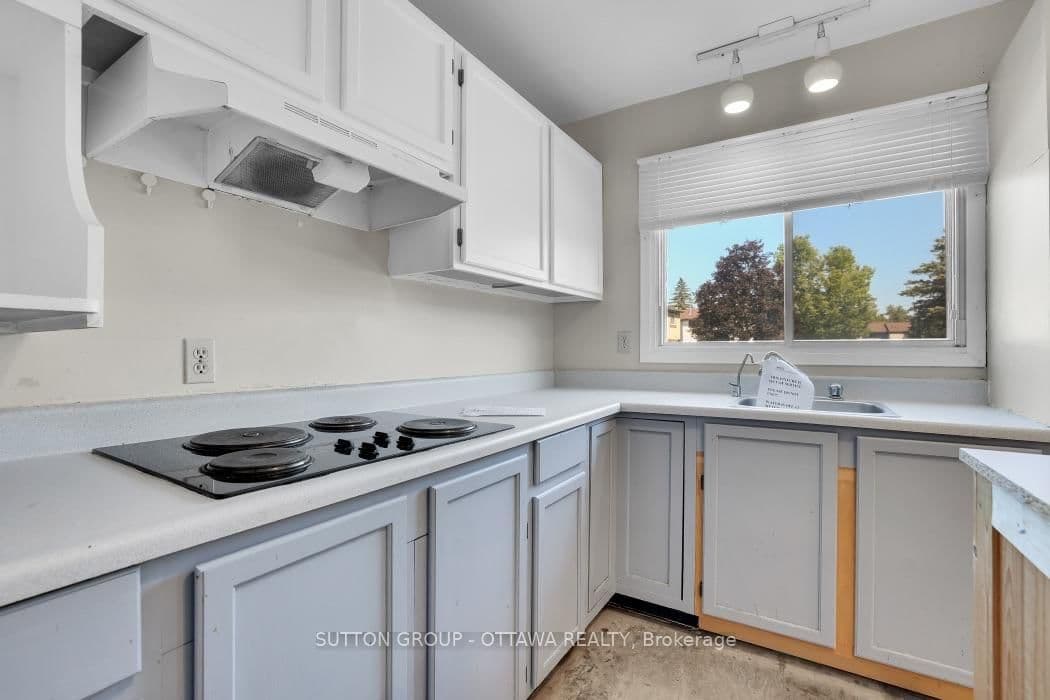 2014 Falkirk Crescent, Ottawa, ON — photo 11