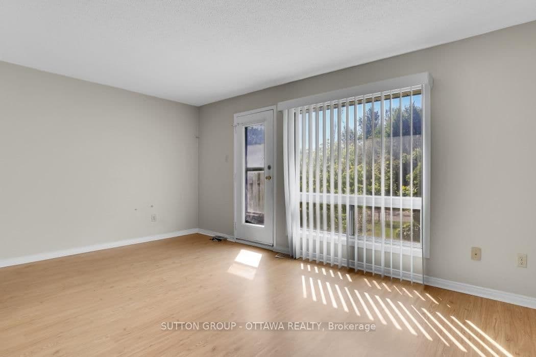 2014 Falkirk Crescent, Ottawa, ON — photo 12