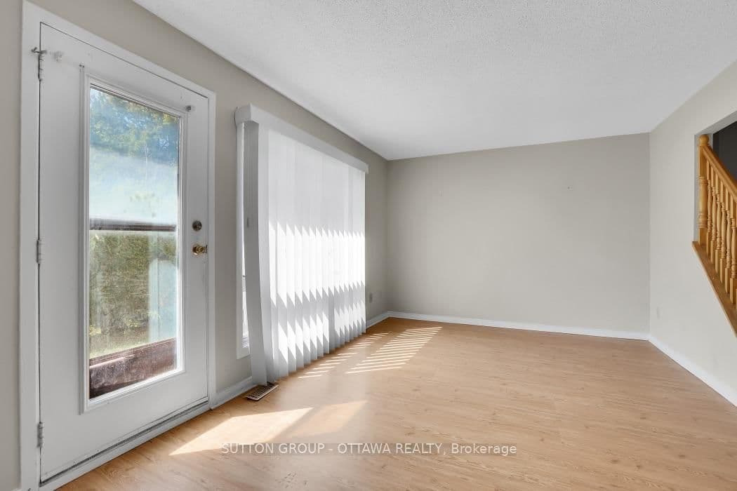2014 Falkirk Crescent, Ottawa, ON — photo 14