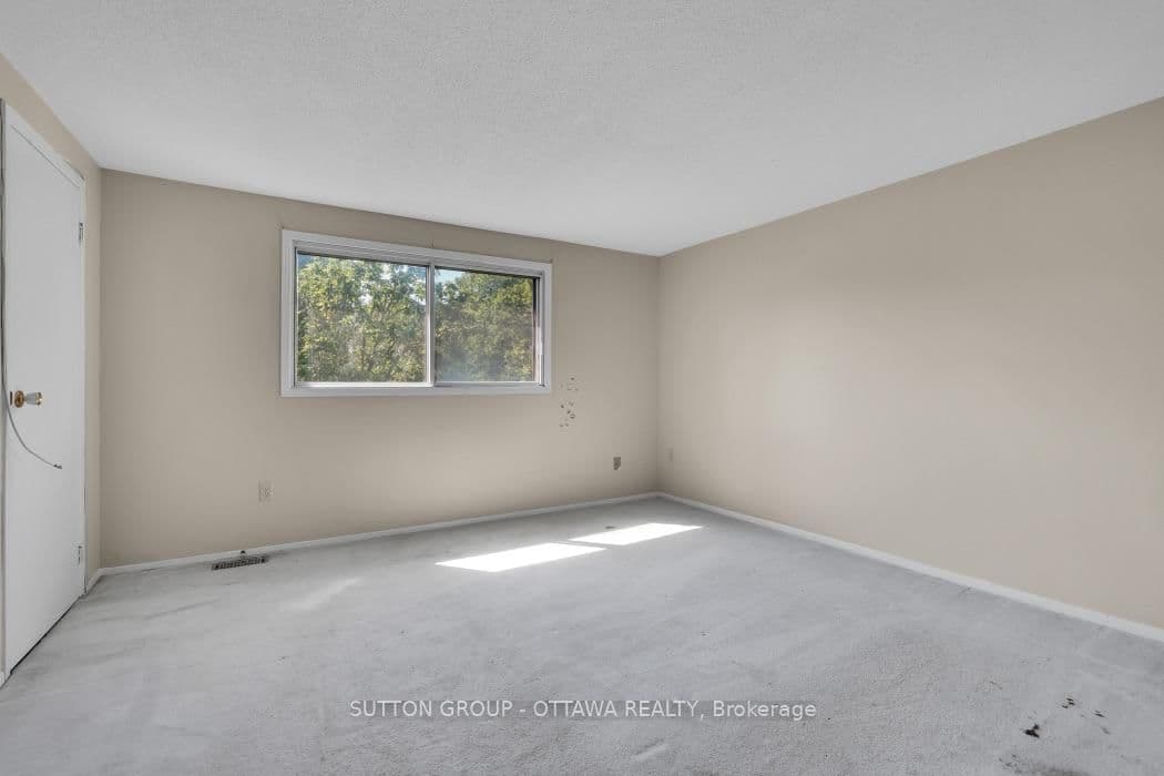 2014 Falkirk Crescent, Ottawa, ON — photo 16