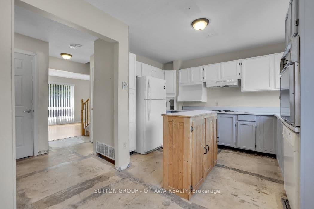 2014 Falkirk Crescent, Ottawa, ON — photo 9