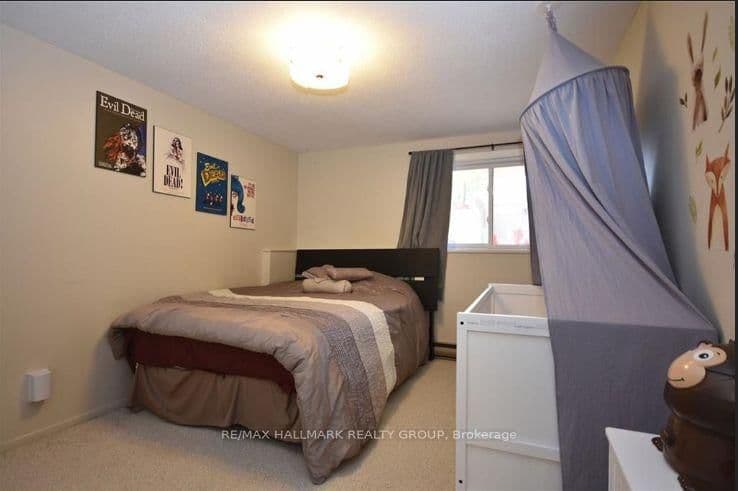 1 - 14 Sweetbriar Circle, Ottawa, ON — photo 7