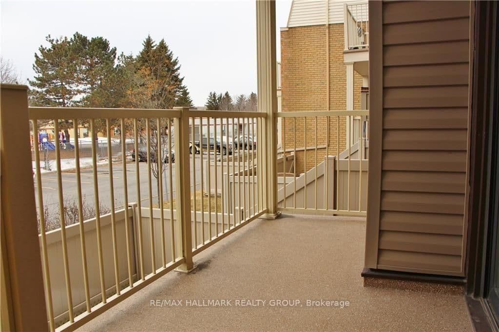 4 - 14 Sweetbriar Circle, Ottawa, ON — photo 17