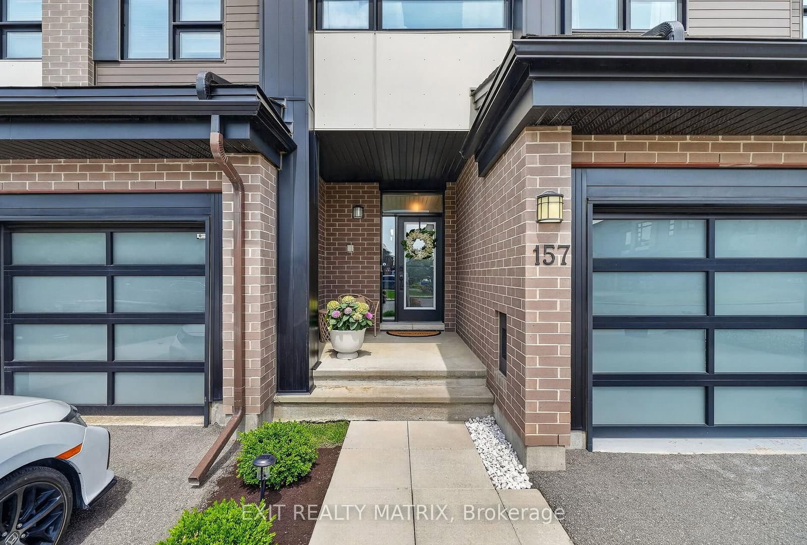 157 Longworth Avenue, Ottawa, ON — photo 2