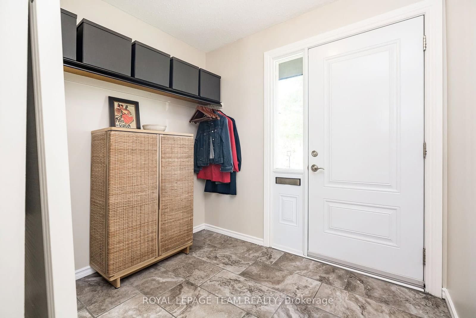 126 McClintock Way, Ottawa, ON — photo 3