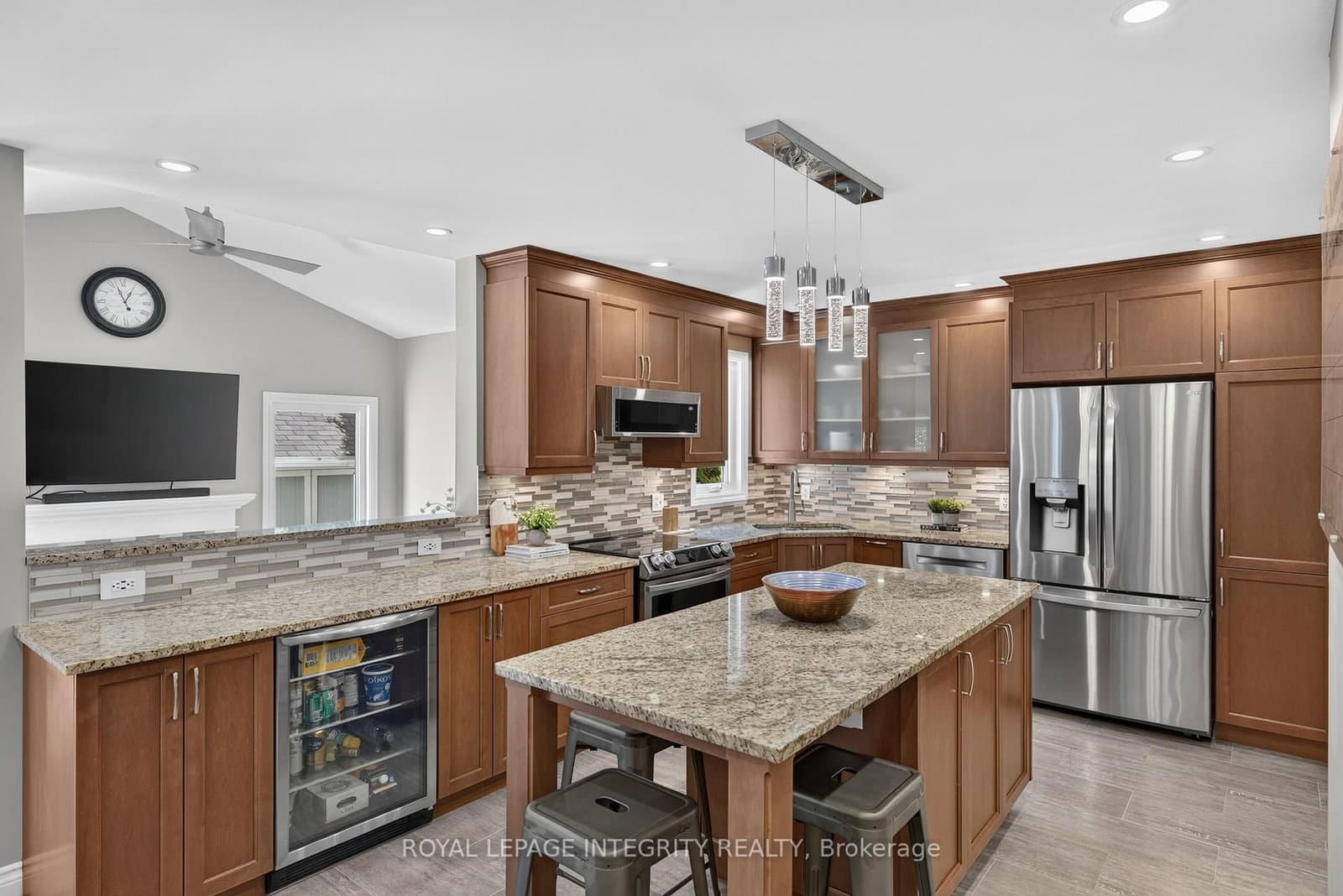 38 Pebble Creek Crescent, Kanata, ON — photo 13