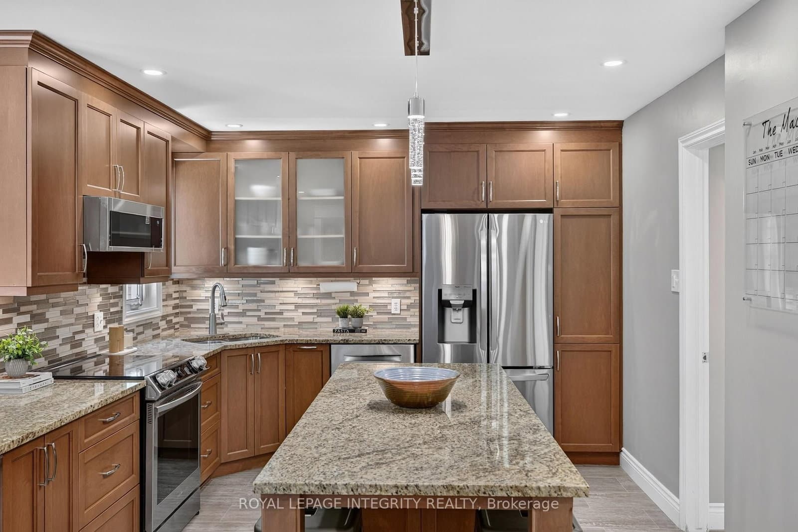 38 Pebble Creek Crescent, Kanata, ON — photo 16