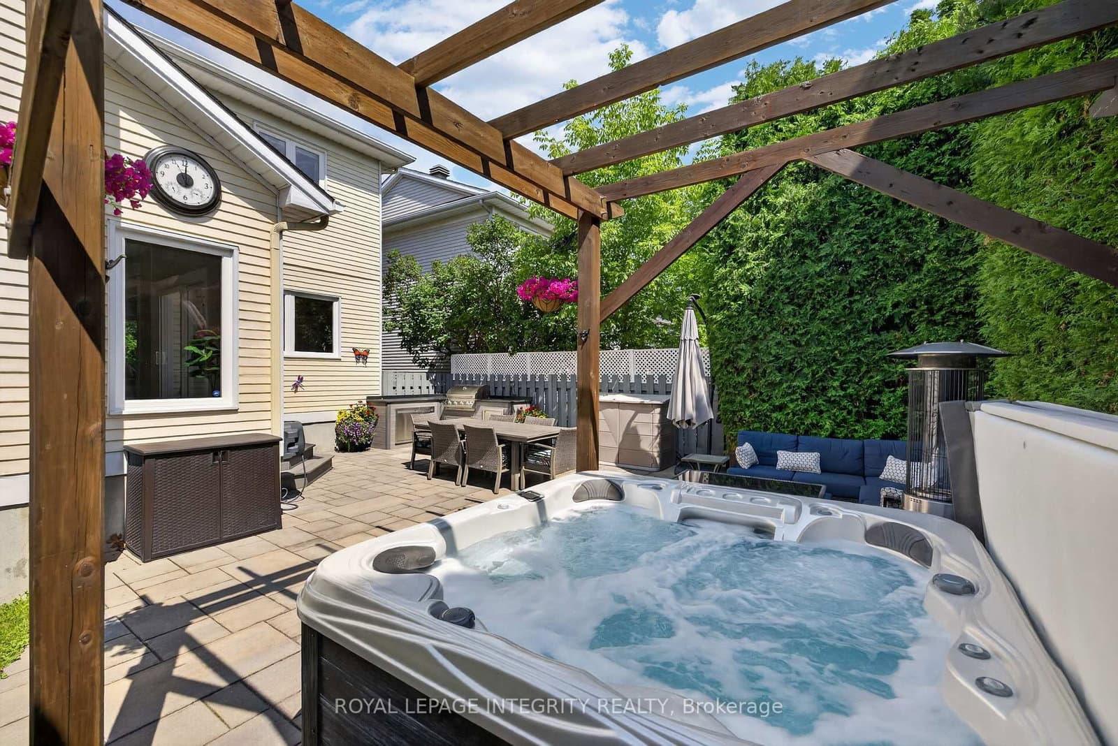 38 Pebble Creek Crescent, Kanata, ON — photo 44