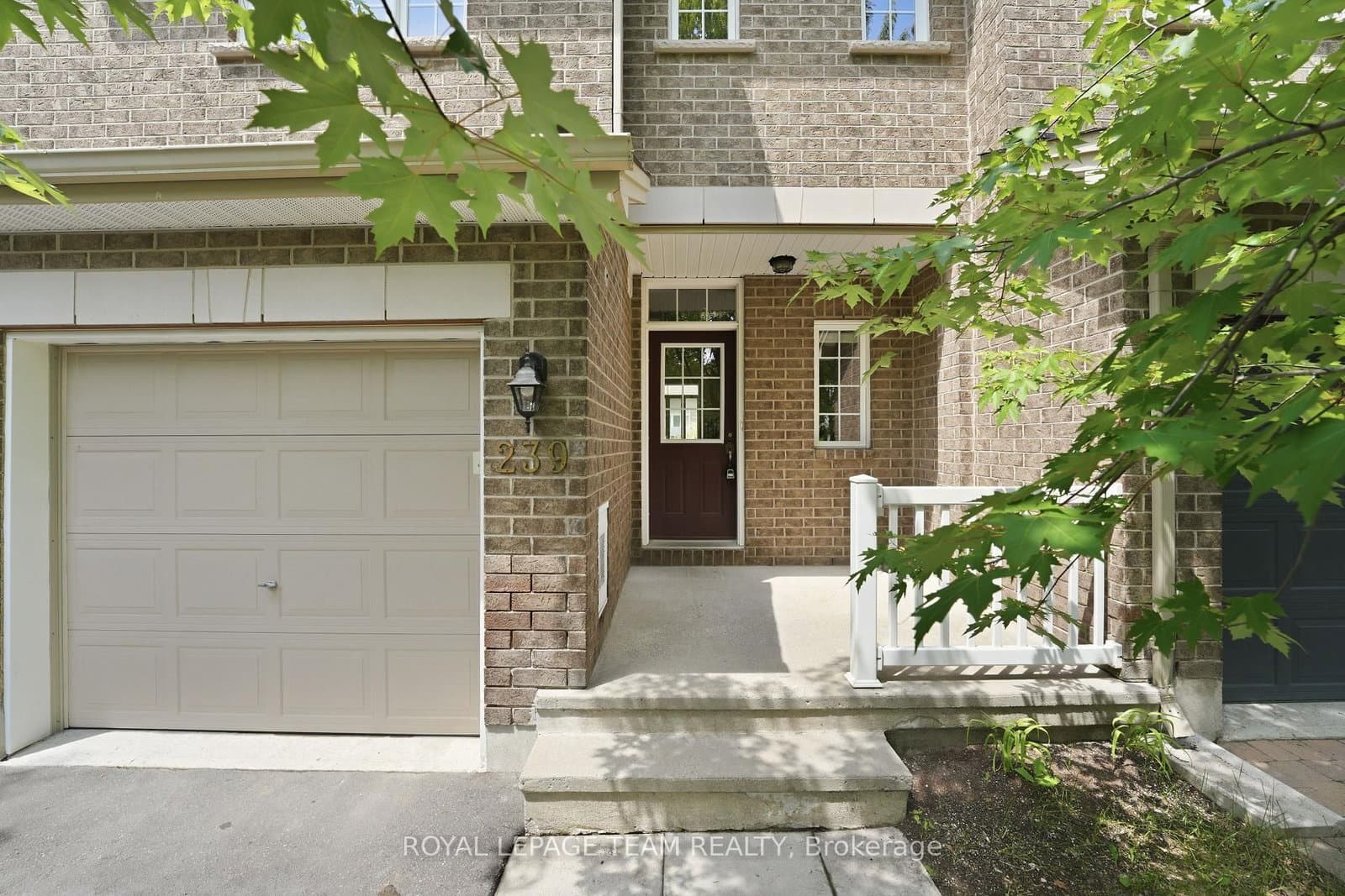 239 Tandalee Crescent, Ottawa, ON — photo 2
