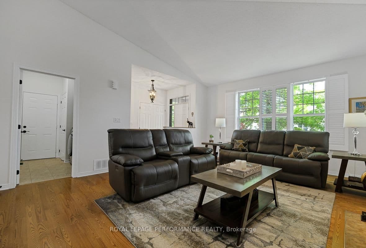 540 Trailview Private, Carlsbad Springs, ON — photo 10