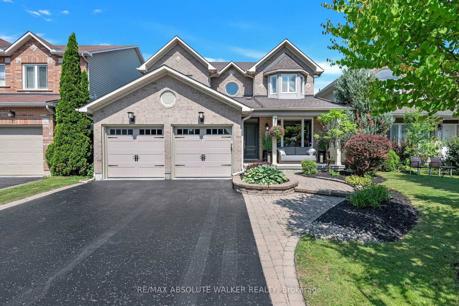 2207 Sandman Crescent, Ottawa, ON — photo 1
