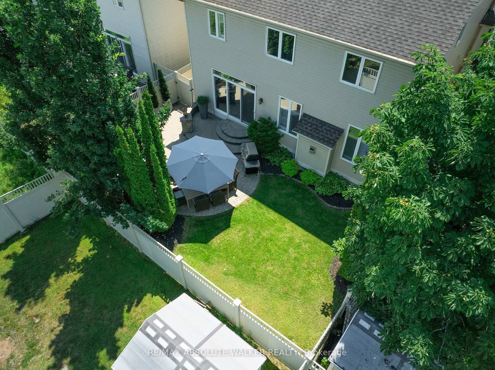 2207 Sandman Crescent, Ottawa, ON — photo 2