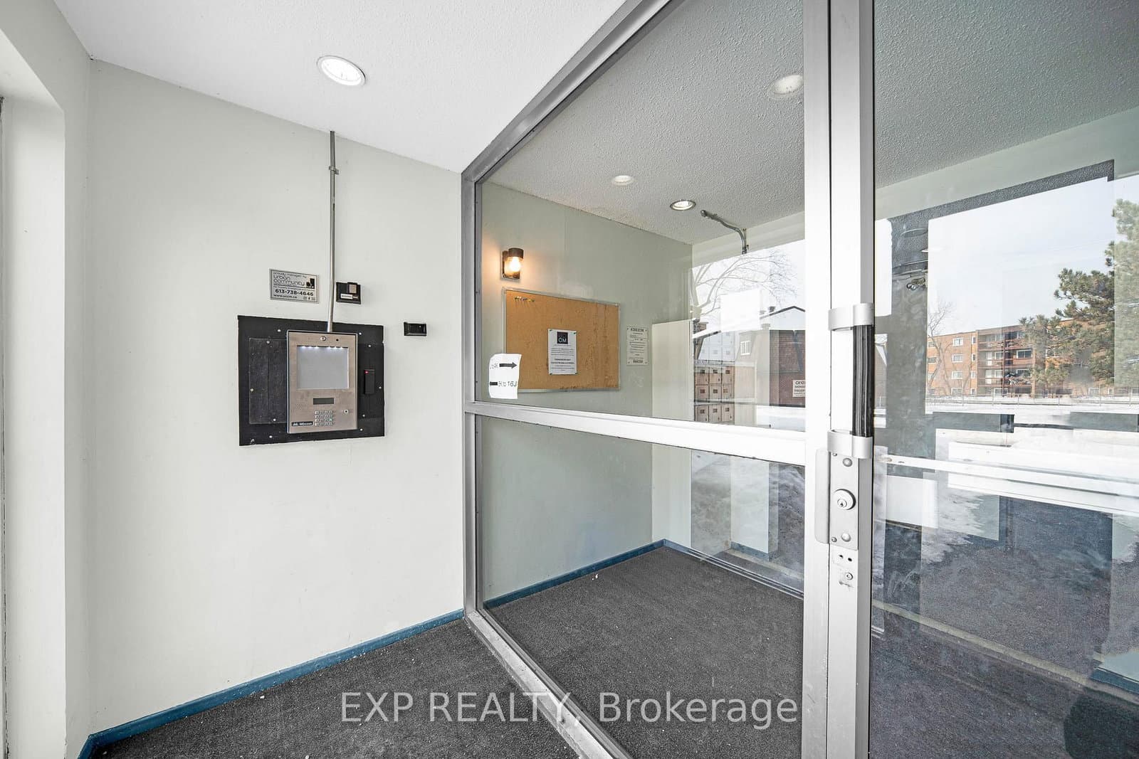 11K - 2080 Ogilvie Road, Ottawa, ON — photo 23