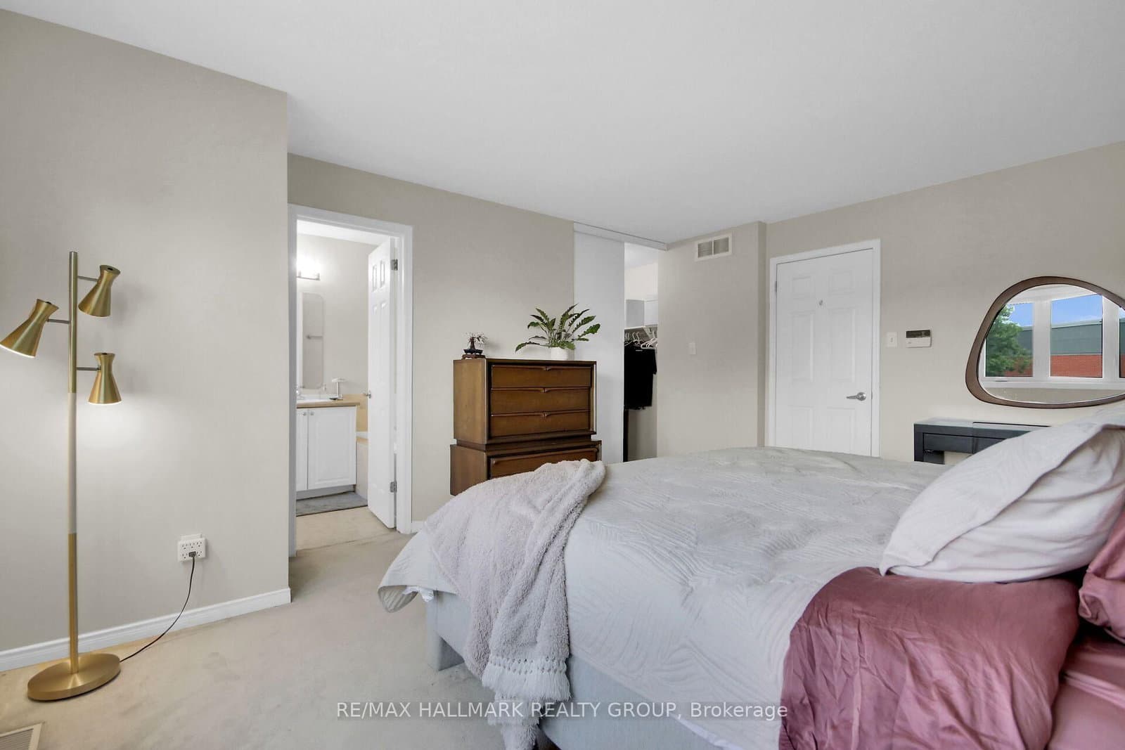 2032 Dorima Street, Ottawa, ON — photo 17