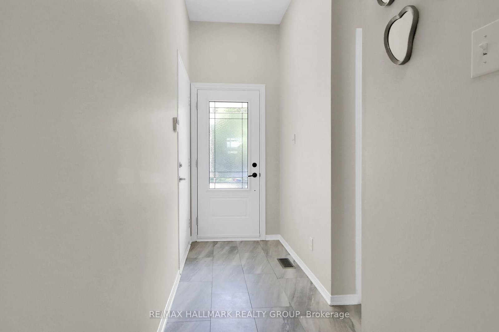 2032 Dorima Street, Ottawa, ON — photo 4