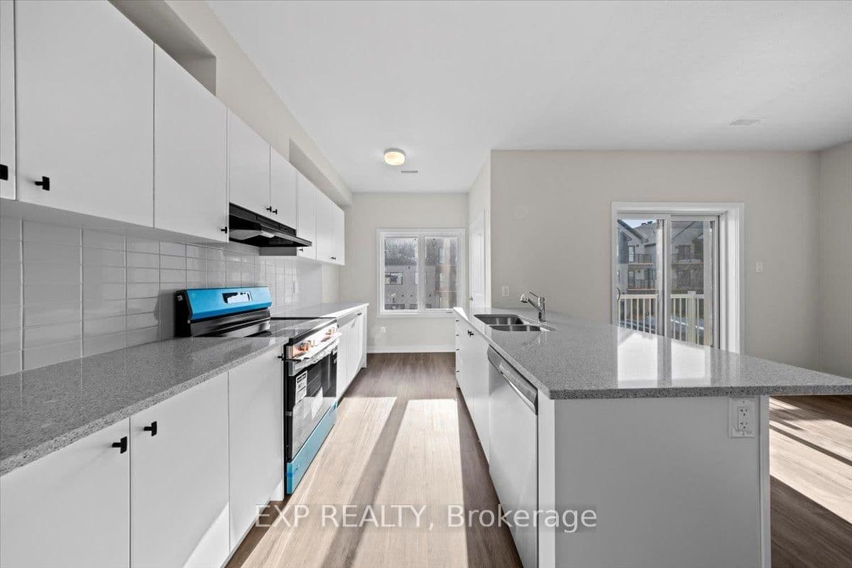 314 John Kim Bell Private, Ottawa, ON — photo 18