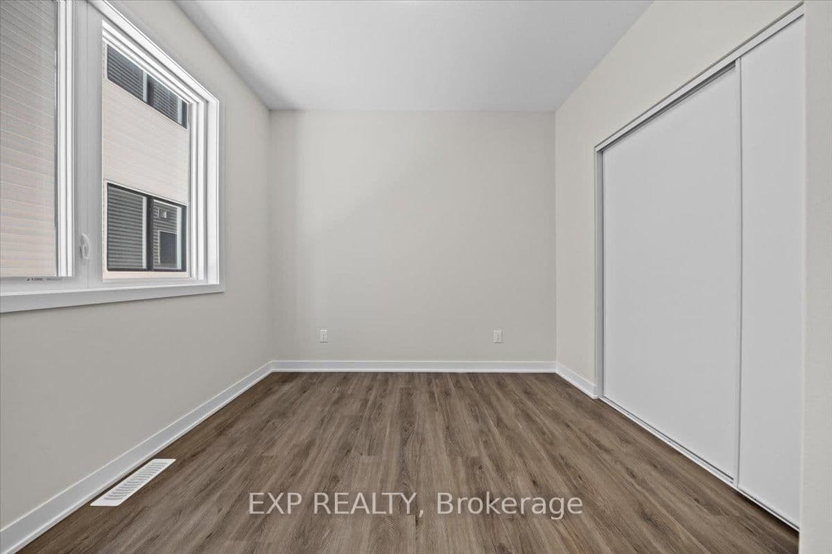314 John Kim Bell Private, Ottawa, ON — photo 6